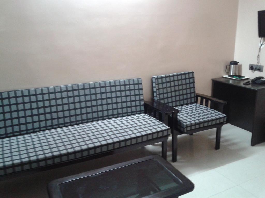 Dwaraka Inn Hyderabad Zimmer foto